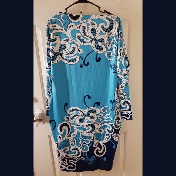 Clothing - Picture 2 of 4